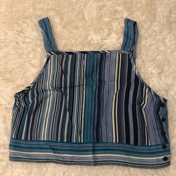 Band of Gypsies Tops - 🌸4/$20🌸 Band Of Gypsies Blue Stripe Crop Top Size M NWT